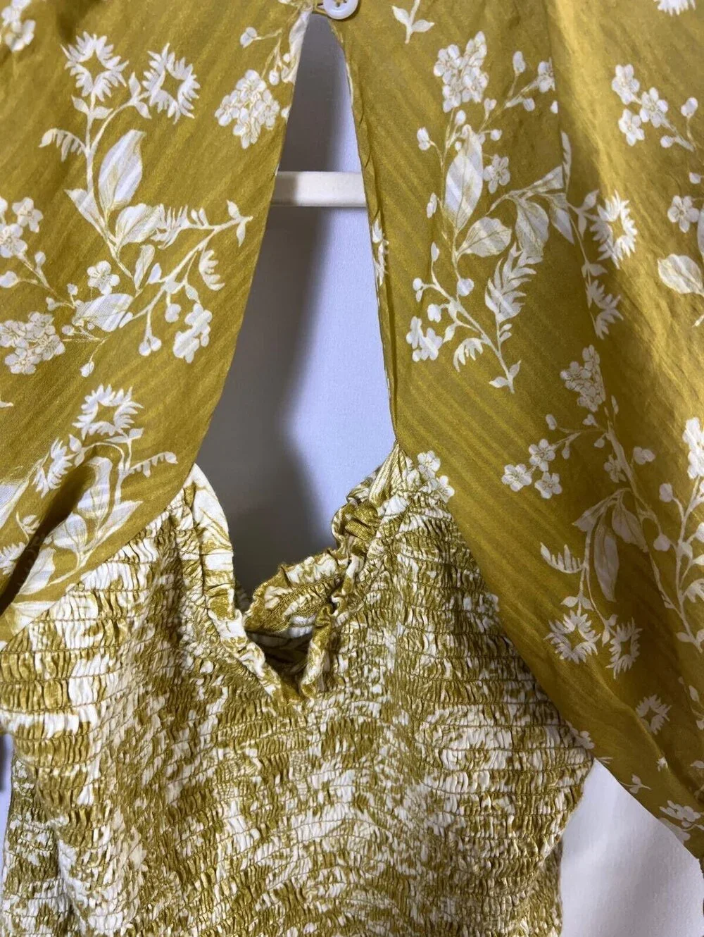Anthropologie Floral Smocked Puff Sleeve Top Medium Mustard Yellow Boho